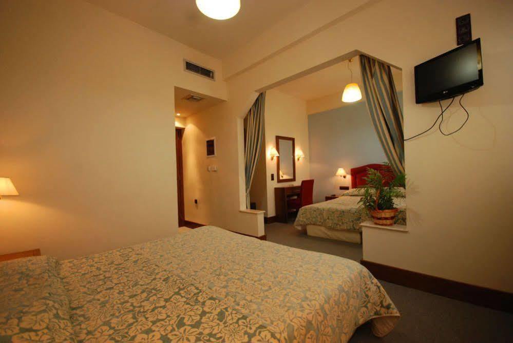 Hotel Elvetia كاربينيسي المظهر الخارجي الصورة